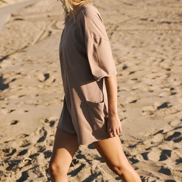 Free People FP Movement Women's Hot Shot Tee Romper Tan Jumpsuit Mocha Latte - Picture 3 of 16